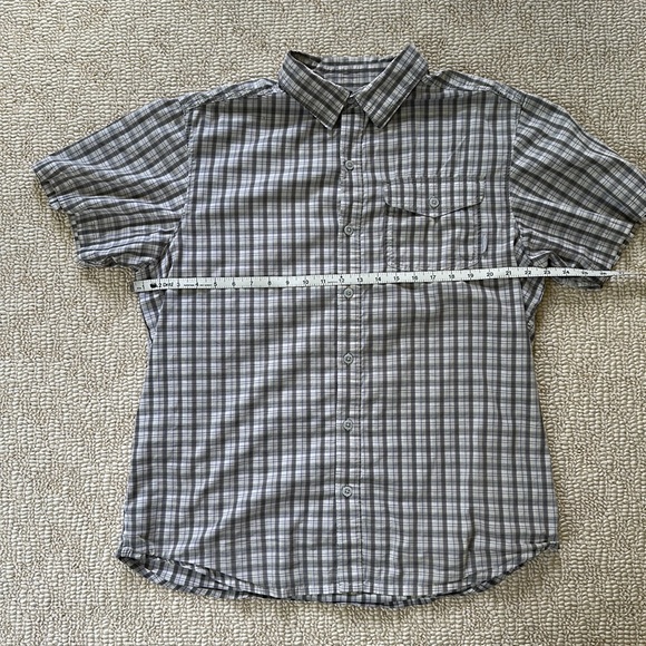 Men’s Columbia button up short sleeve shirt - Picture 3 of 7